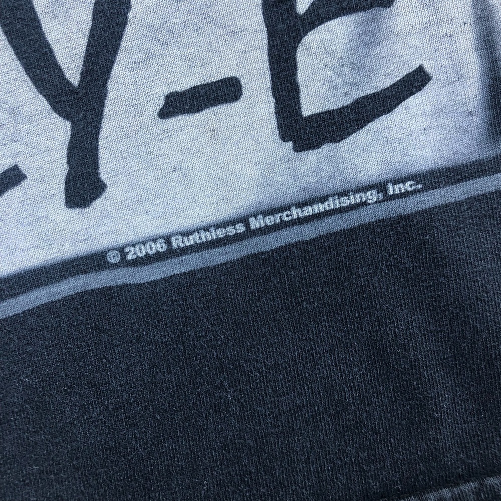 2006 Eazy E Ruthless Large Graphic Gray Rap Tee -… - image 5